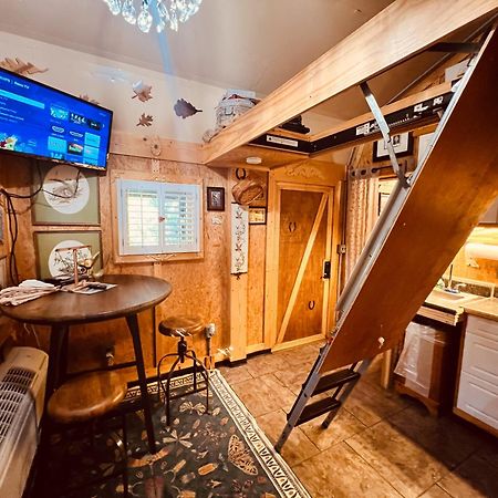 Tiny House, Wifi,Hot Tub,Secluded Villa Cosby Eksteriør billede