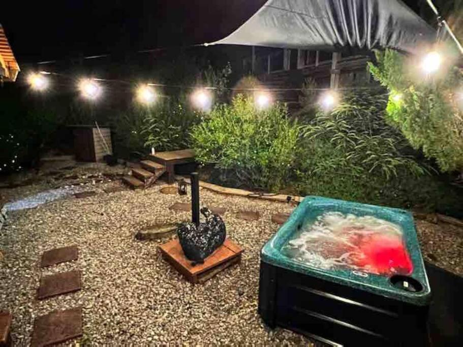 Tiny House, Wifi,Hot Tub,Secluded Villa Cosby Eksteriør billede