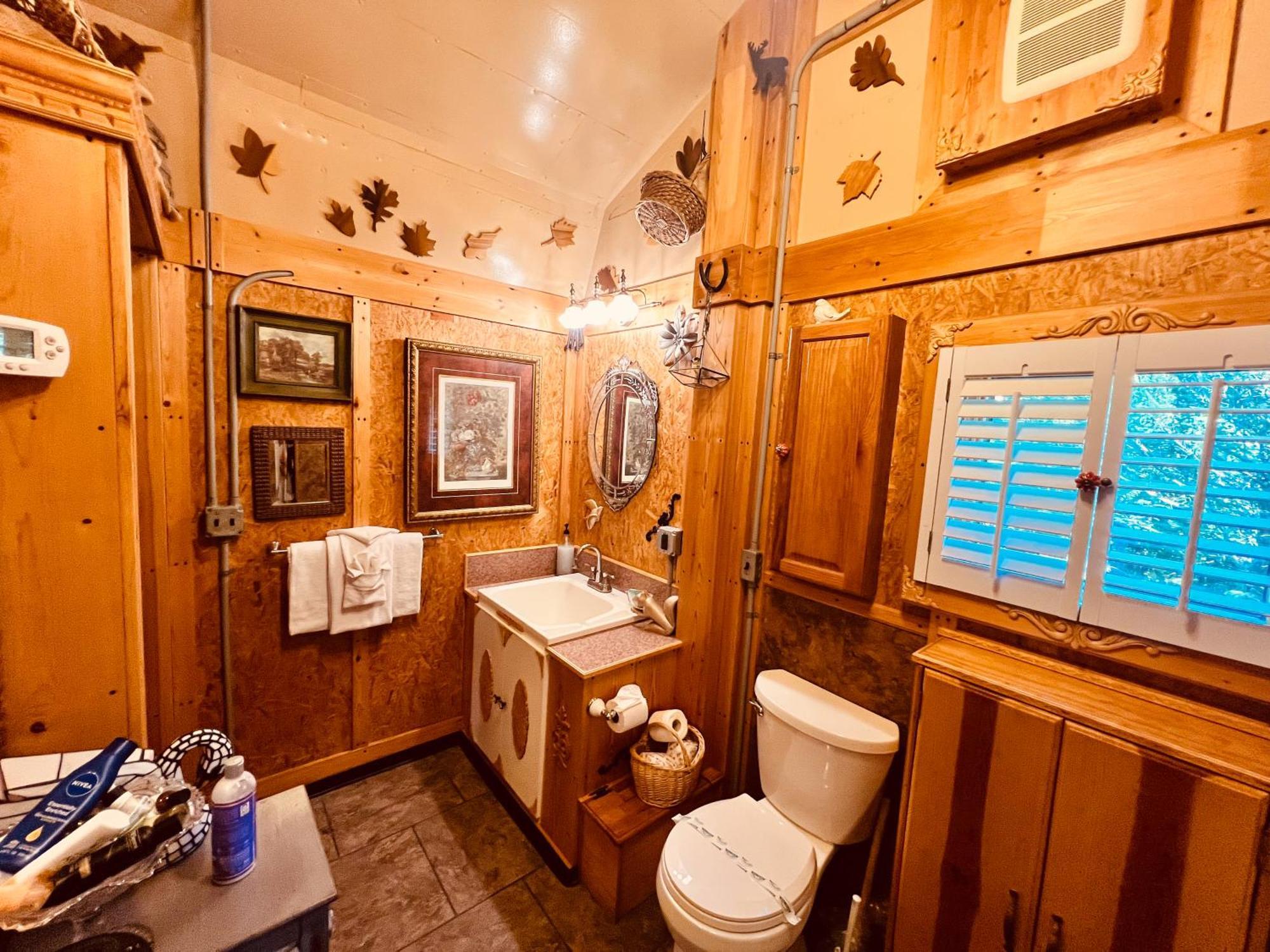 Tiny House, Wifi,Hot Tub,Secluded Villa Cosby Eksteriør billede